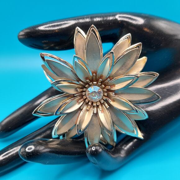 Vintage Gold Tone Flower Brooch, AB Rhinestone, 1960s, 2 3/8 Inch - Picture 5 of 10